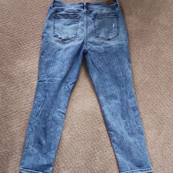 Judy Blue Distressed Blue Jeans - Picture 9 of 14